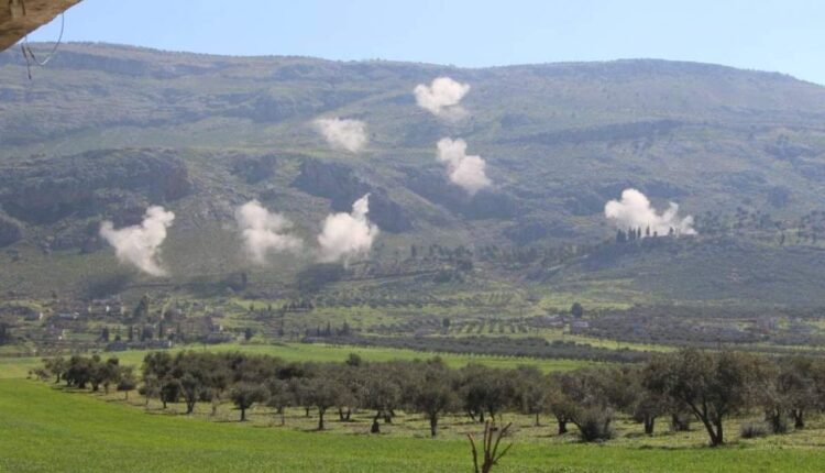 آثار قصف حكومي على مناطق سهل الغاب بريف حماة الغربي - أرشيف
