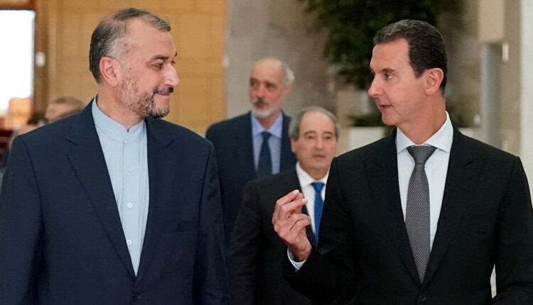 وزير الخارجية الإيراني يلتقي الرئيس السوري في دمشق خلال زيارة أجراها العام الفائت - أنترنت