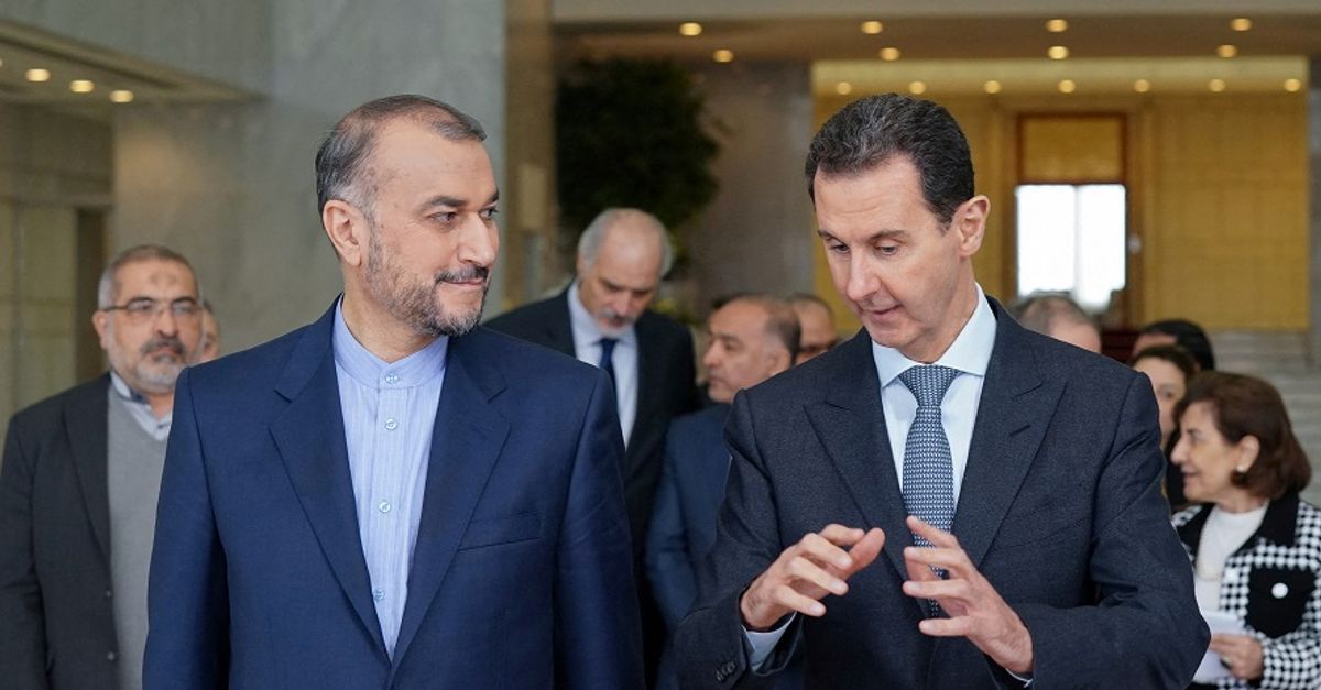 لقاء سابق بين الرئيس السوري ووزير الخارجية الإيراني في دمشق - أنترنت