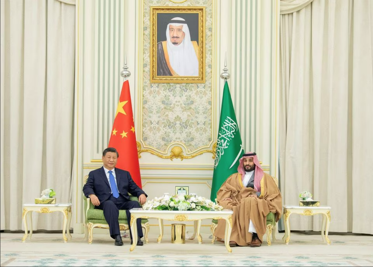 ولي العهد السعودي محمد بن سلمان يستقبل في بلاده الرئيس الصيني - إنترنت