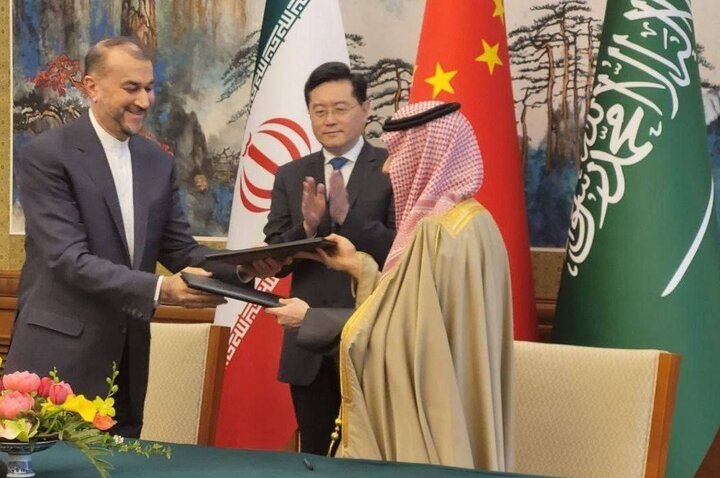 توقيع مذكرة تفاهم بين وزيري خارجية إيران و السعودية في بكين- إنترنت