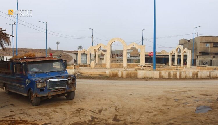 دوار الجسر ببلدة البصيرة شرقي دير الزور - نورث برس