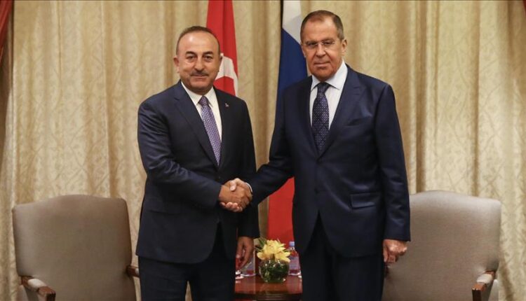 وزير الخارجية الروسي سيرغي لافروف ونظيره التركي مولود تشاووش أوغلو