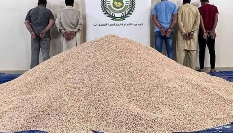 صور من عملية الضبط في السعودية واعتقال خمسة أشخاص - إنترنت