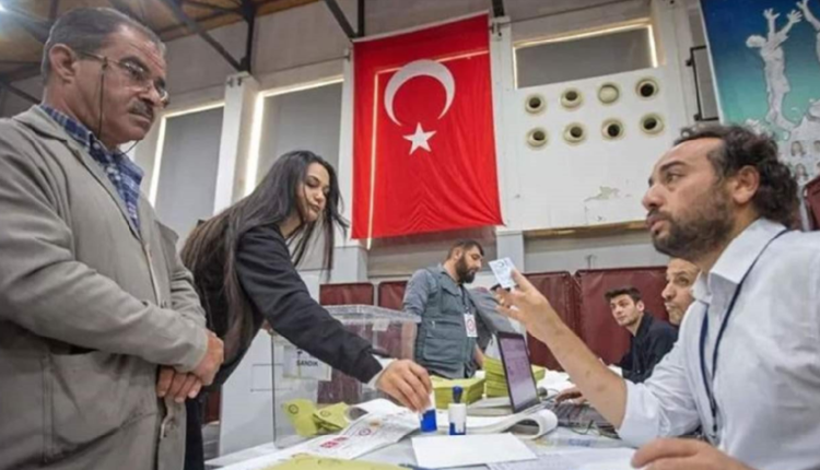 أحد مراكز الاقتراع في تركيا اليوم