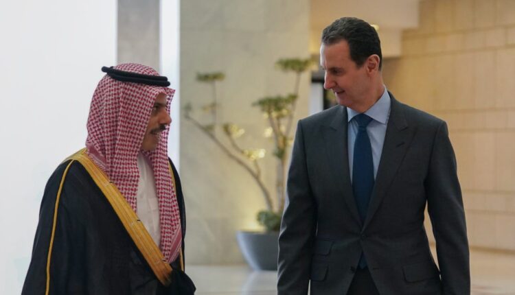 الأسد مع وزير الخارجية السعودي - إنترنت