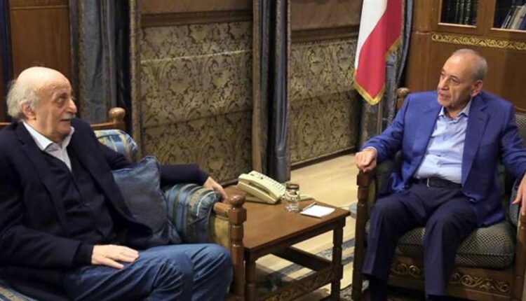 رئيس مجلس النواب اللبناني نبيه بري ورئيس الحزب التقدمي الاشتراكي وليد جنبلاط