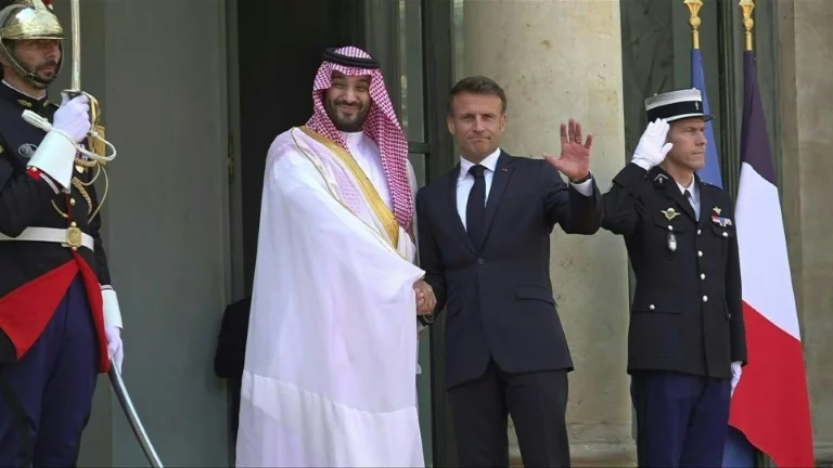 الرئيس الفرنسي وولي العهد السعودي- إنترنت