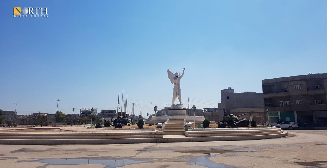 تمثال المرأة الحرة جنوبي كوباني - نورث برس/ أرشيفية