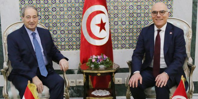 وزير الخارجية السوري فيصل المقداد ونظيره التونسي نبيل عمار