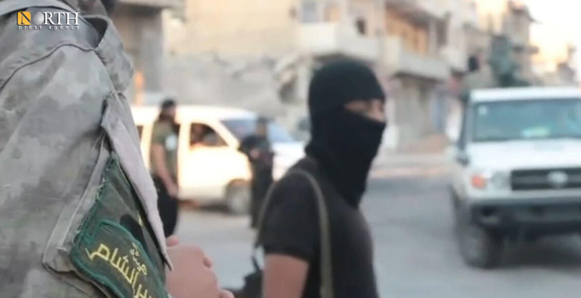 عناصر لأمنية هيئة تحرير الشام في إدلب - نورث برس