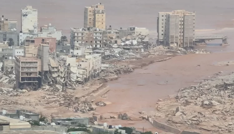 من آثار إعصار دانيال الذي ضرب مدن ومناطق في ليبيا - إنترنت
