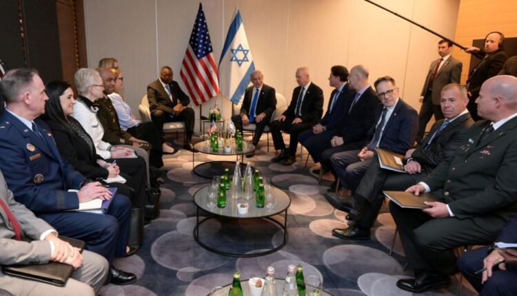 وزير الدفاع الأميركي يجتمع مع رئيس الوزراء الإسرائيلي - Getty Images