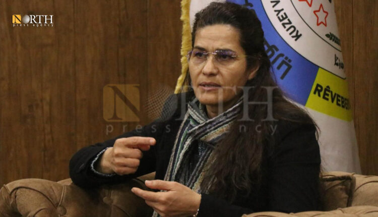 رئيسة الهيئة التنفيذية لمجلس سوريا الديمقراطية إلهام أحمد – نورث برس