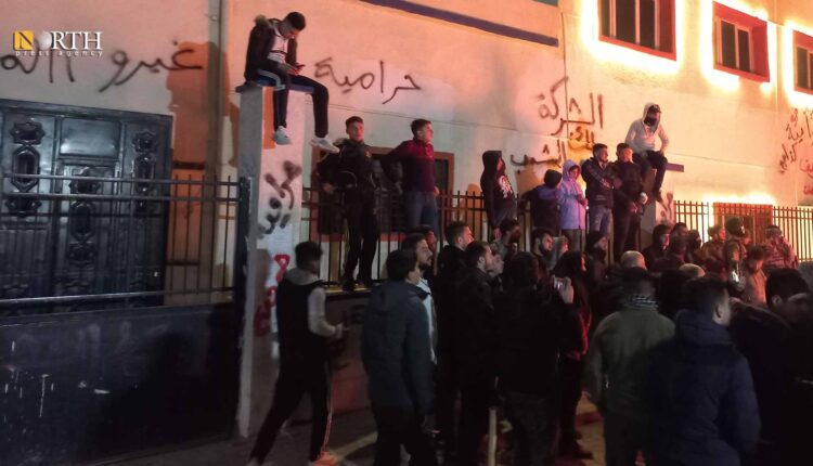 احتجاج سابق ضد شركة الكهرباء في مدينة أعزاز شمال حلب - نورث برس