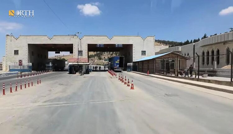 معبر باب الهوى في إدلب شمال غربي سوريا - نورث برس