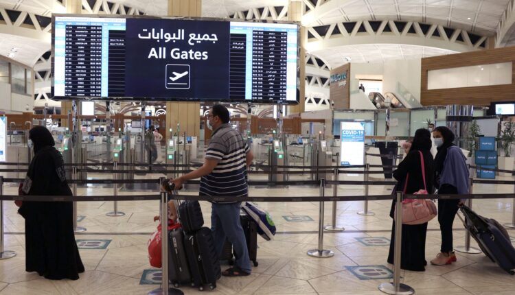 أحد المطارات في السعودية