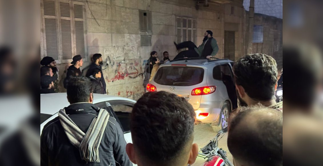 لحظة اعتقال قيادي في تحرير الشام وسط مدينة إدلب- متداول