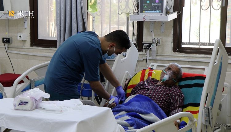 مسن مصاب بتحسس ربيعي في مشفى الشعب في الحسكة - نورث برس