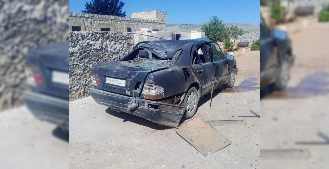 أضرار في سيارة قصفتها طائرة مسيّرة حكومية ببلدة دراة عزة في ريف حلب الغربي - متداول