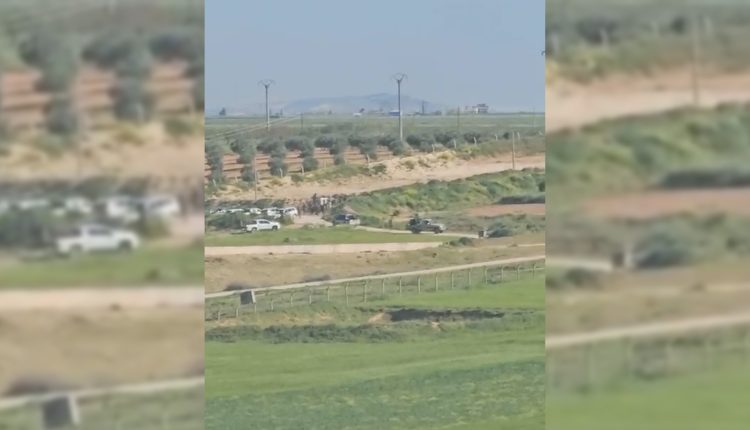 عناصر فصيل "الحمزات" يحاصرون قرية ليلوة في جرابلس بريف حلب - متداول