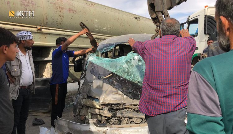 حادث سير في مدخل مدينة الحسكة على طريق القامشلي - نورث برس