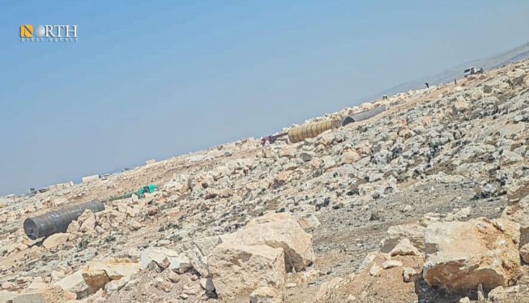 حراقات نفط جديدة تضعها هيئة تحرير الشام قرب الغزاوية بين عفرين وإدلب - نورث برس
