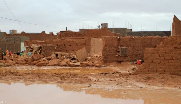 انهيار منازل طينية في المغرب جراء الفيضانات - إنترنت