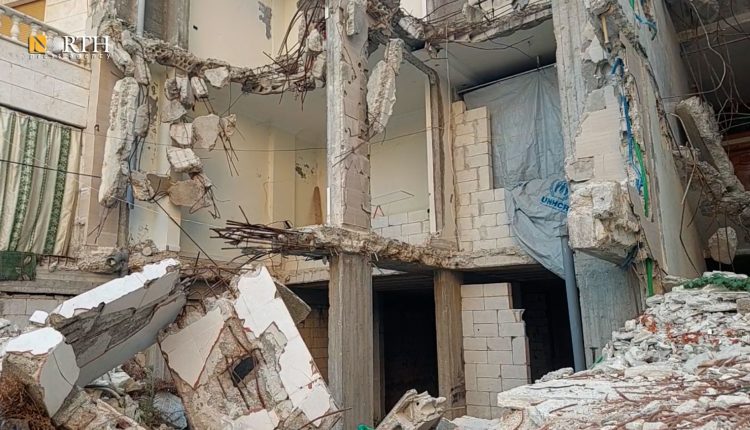 مبان مدمرة في مدينة الجبلة باللاذقية - نورث برس
