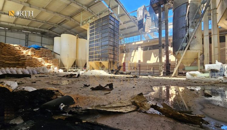 آثار القصف التركي على شركة تطوير المجتمع الزراعي وسط القامشلي - نورث برس
