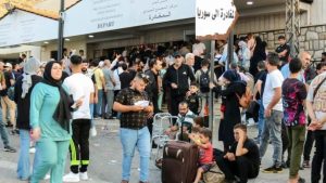 فارون من حرب لبنان يصلون إلى سوريا
