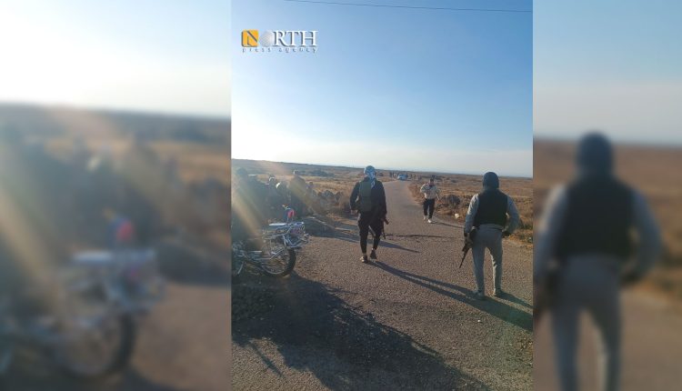 فصائل محلية بين بلدة حران بريف السويداء الغربي وبلدة مسيكة بريف درعا الشرقي - نورث برس