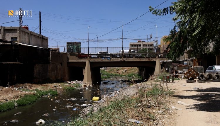 تراكم النفايات في نهر جغجغ وسط مدينة القامشلي – نورث برس