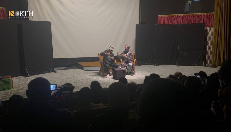 أول مسرحية بعد فرار الأسد وسقوط نظامه في مسرح الخيام بدمشق – نورث برس