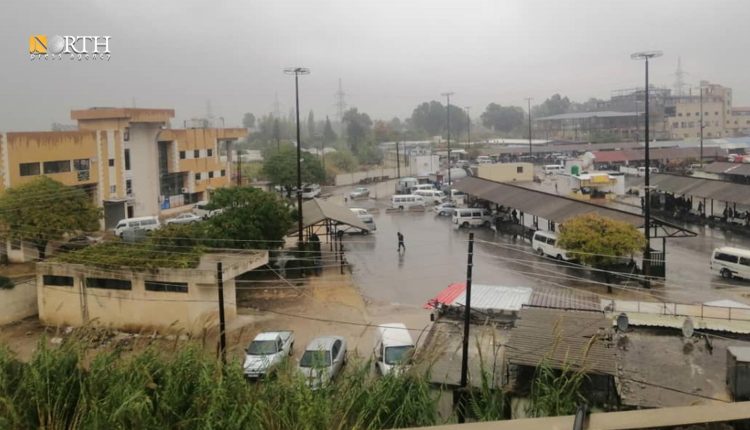 أجواء ماطرة في مدينة جبلة شمالي غربي سوريا- نورث برس