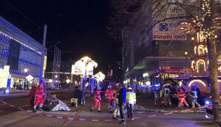 عشرات القتلى والجرحى في حادثة الدهس بسوق عيد الميلاد في ألمانيا - وكالة الأنباء الألمانية