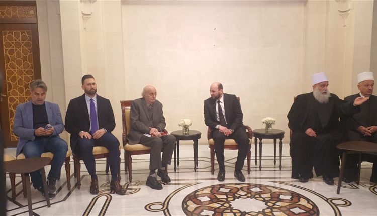 وليد جنبلاط في قصر الشعب بدمشق - متداول