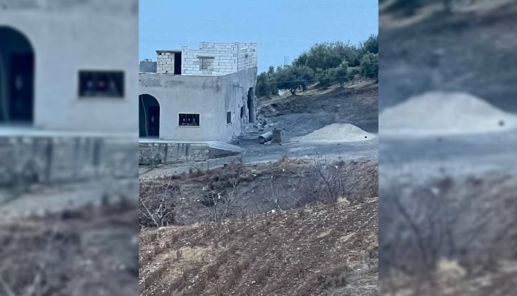 آثار قصف فصائل موالية لتركيا على أحد المنازل بقرية جعدة بريف كوباني - متداول