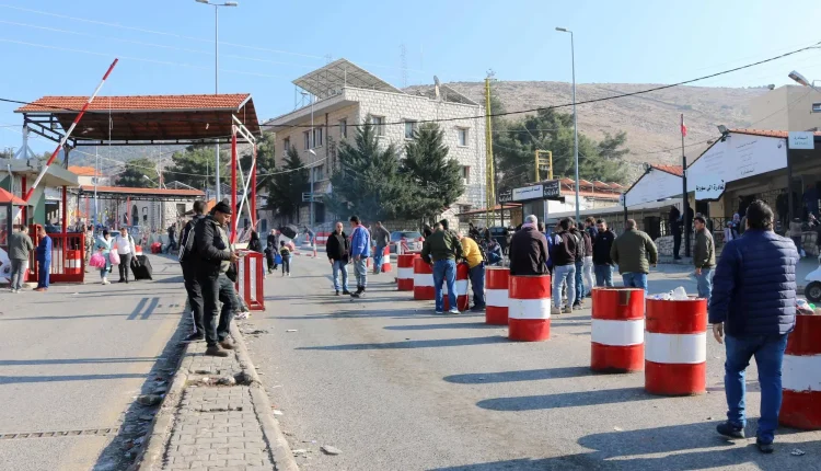 مدخل معبر المصنع شرق لبنان على الحدود مع سوريا - أ ف ب