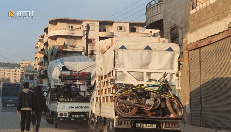 نهب منازل سكان عفرين قبل الخروج منها - نورث برس