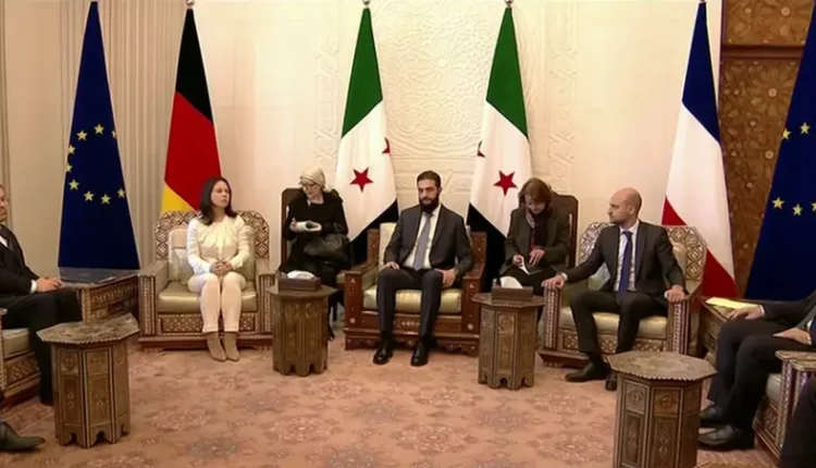 قائد الإدارة السورية الجديدة أحمد الشرع ووزيري خارجتي ألمانيا وفرنسا