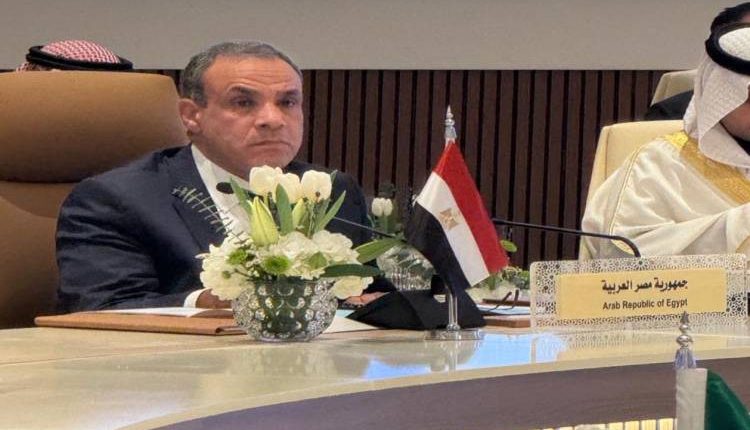 وزير الخارجية المصرية بدر عبد العاطي من اجتماع الرياض