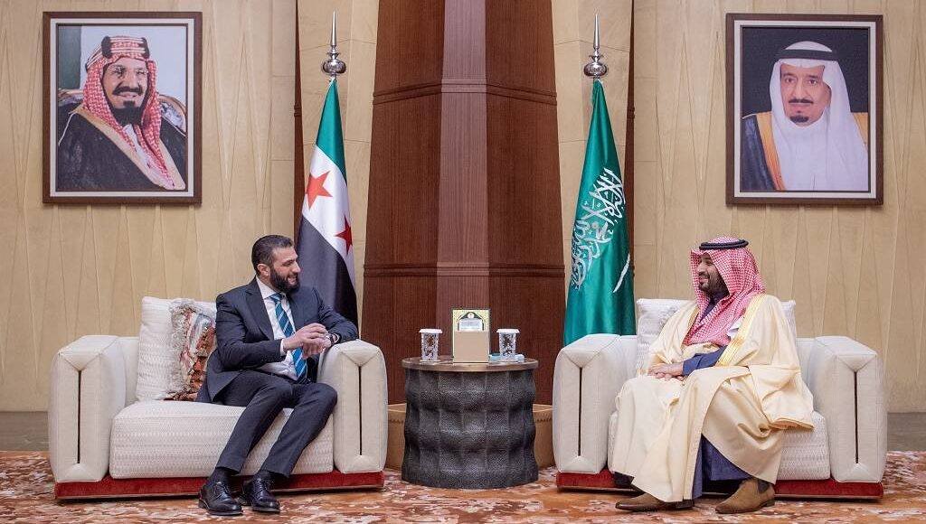 ولي العهد السعودي يستقبل الرئيس السوري في لمرحلة الانتقالية أحمد الشرع