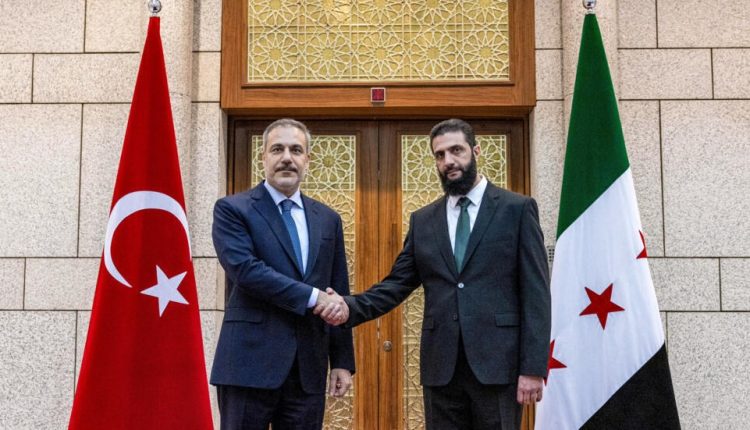لقاء سابق بين الشرع ووزير الخارجية التركي