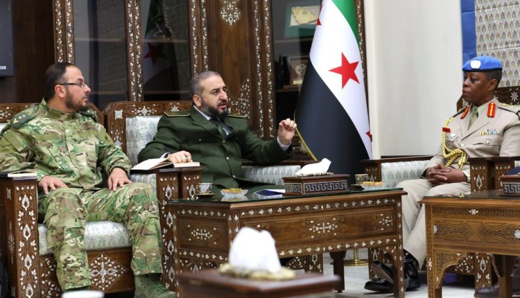 لقاء وزير الدفاع السوري مرهف أبو قصرة مع وفد من قوات "الأندوف"