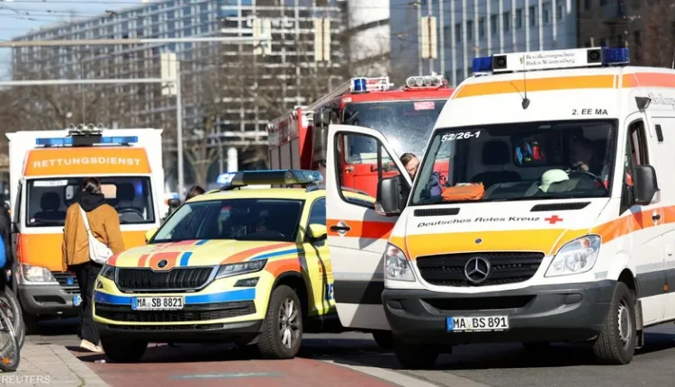 الشرطة الألمانية في موقع حادثة الدهس في مدينة مانهايم