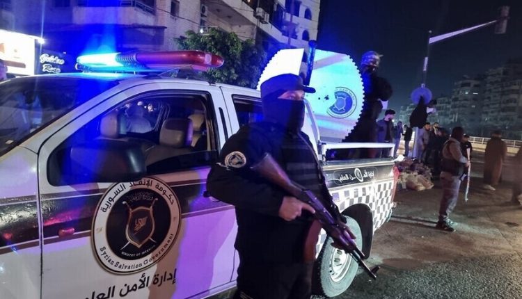 عناصر من الامن العام في اللاذقية