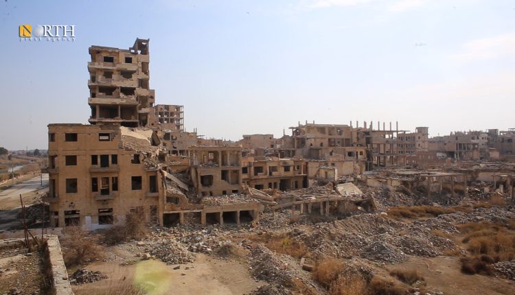 منازل مدمرة في دير الزور – نورث برس
