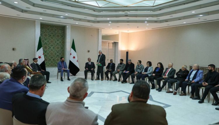 الشرع يجتمع بممثلين عن السويداء في دمشق - الرئاسة السورية