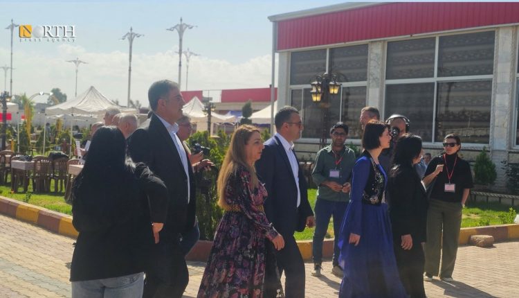 صول ممثلين عن حزب "المساواة وديمقراطية الشعوب" الموالي للكرد بتركيا للمشاركة في انعقاد كونفرانس وحدة الموقف الكردي
